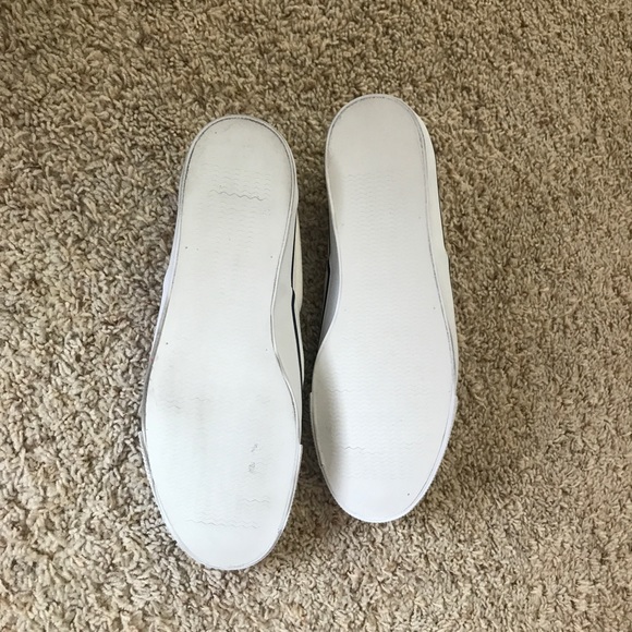 NIB Cross Trekkers White / Navy Boat Tennis Shoes - Picture 3 of 5